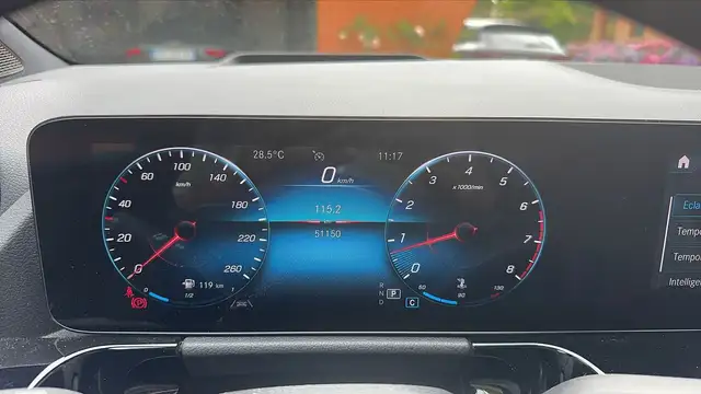 Mercedes-Benz B-Class view 12