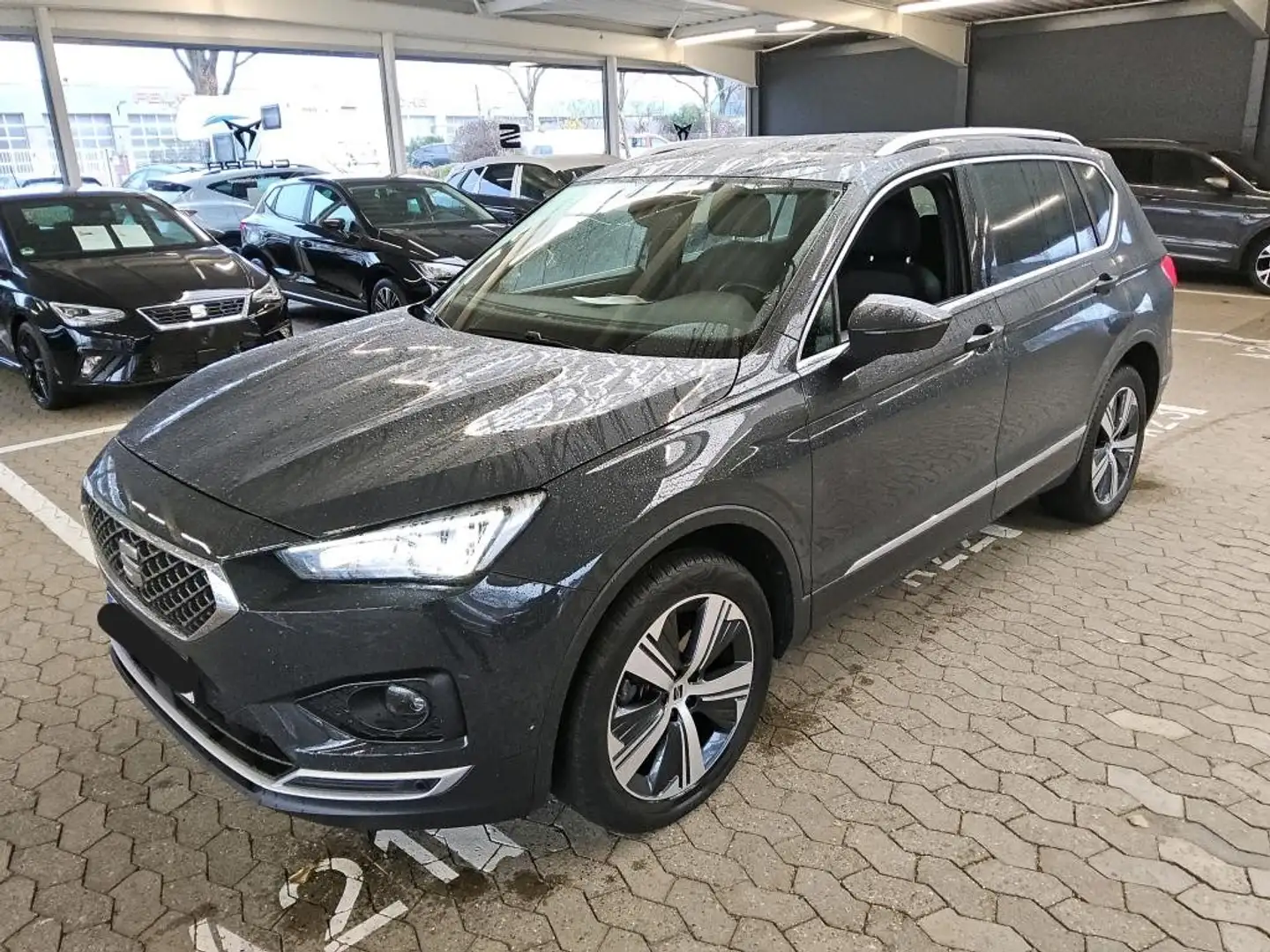 SEAT Tarraco 1.5 TSI Xcellence *AHK*KAMERA*LED* Grau - 2