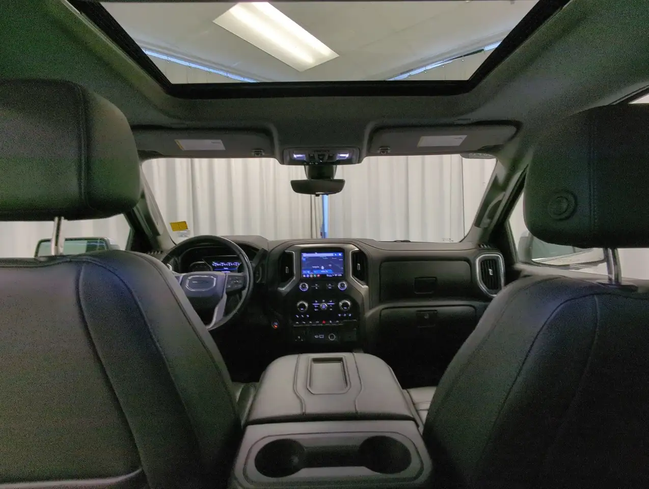 GMC Sierra 1500 снимка GMC Sierra 1500