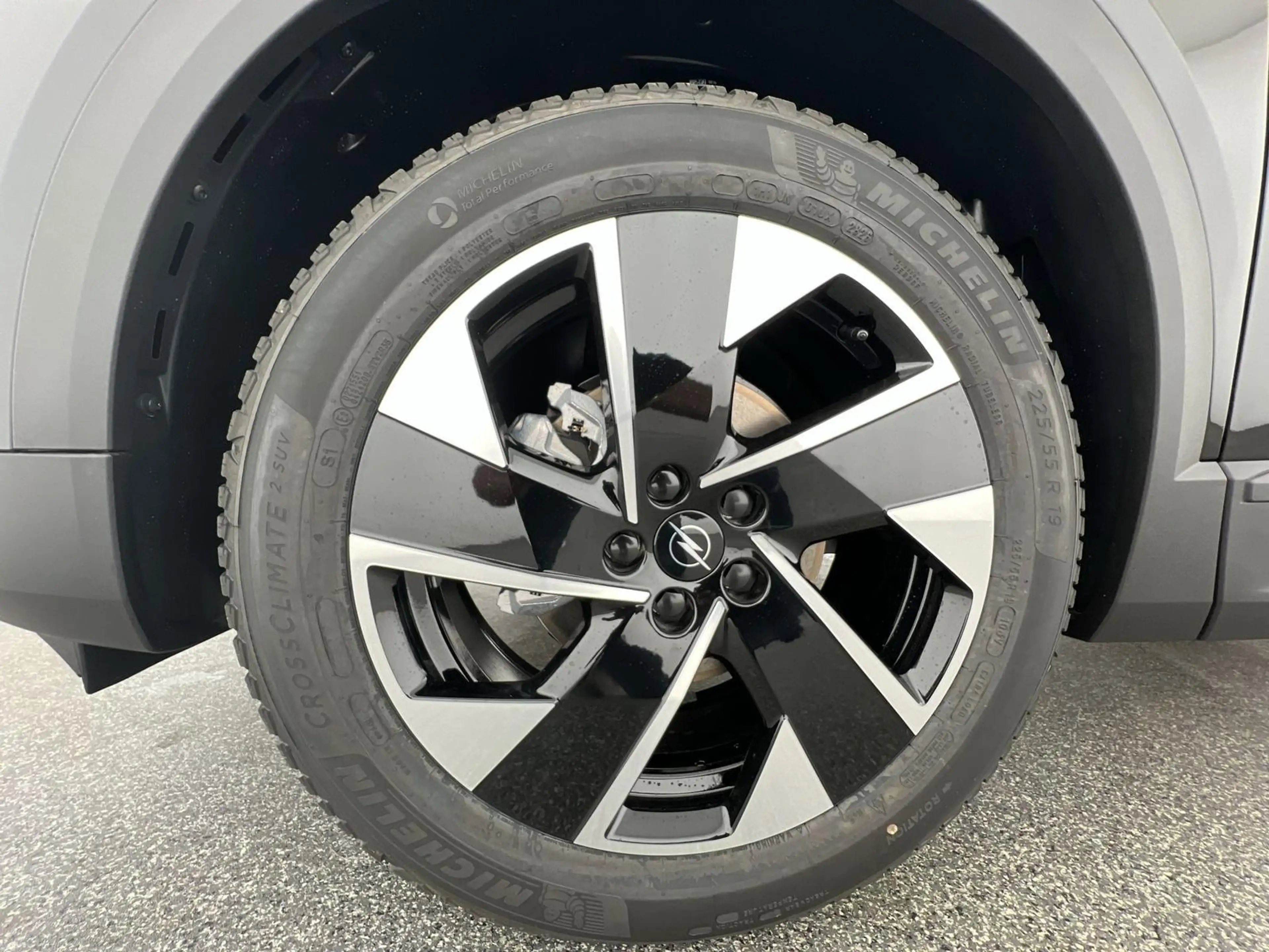 Opel Grandland Edition Hybrid 1.2*SHZ*RFK*ACC*uvm — photo 6