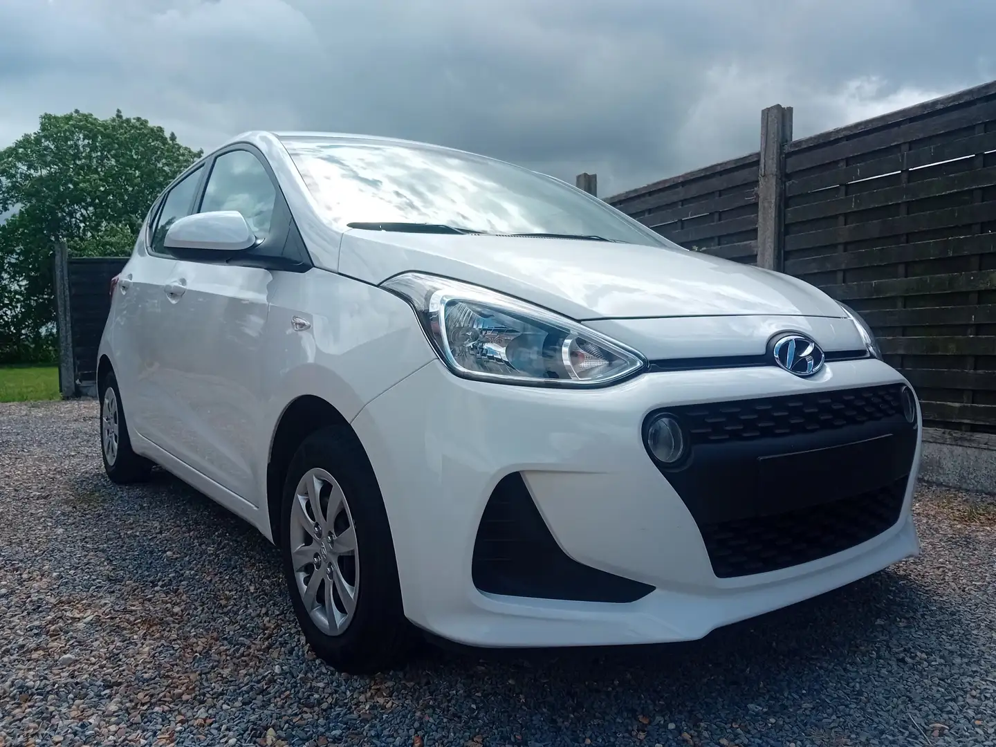 Hyundai i10 1.0i fun GARANTIE 12 MOI Blanco - 1