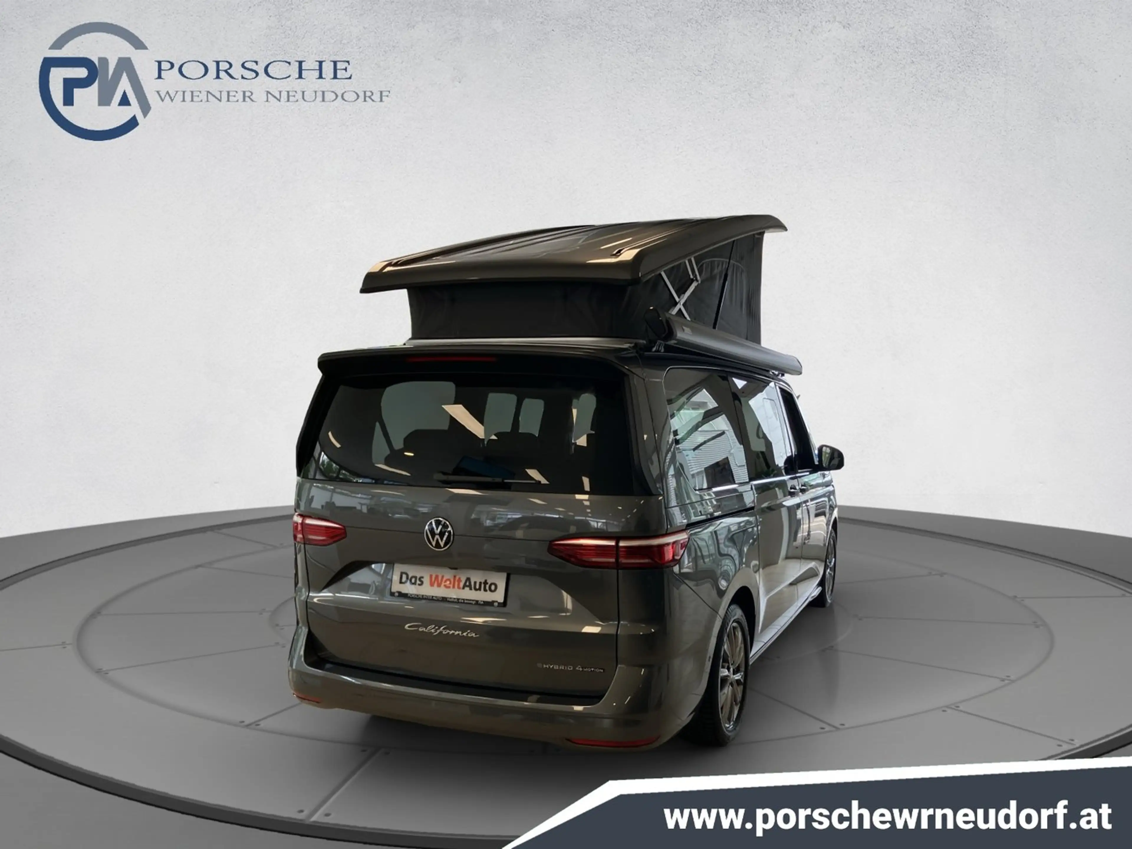 Volkswagen T7 California VW Multivan T7 California eHybrid 180 kW 4M — photo 3