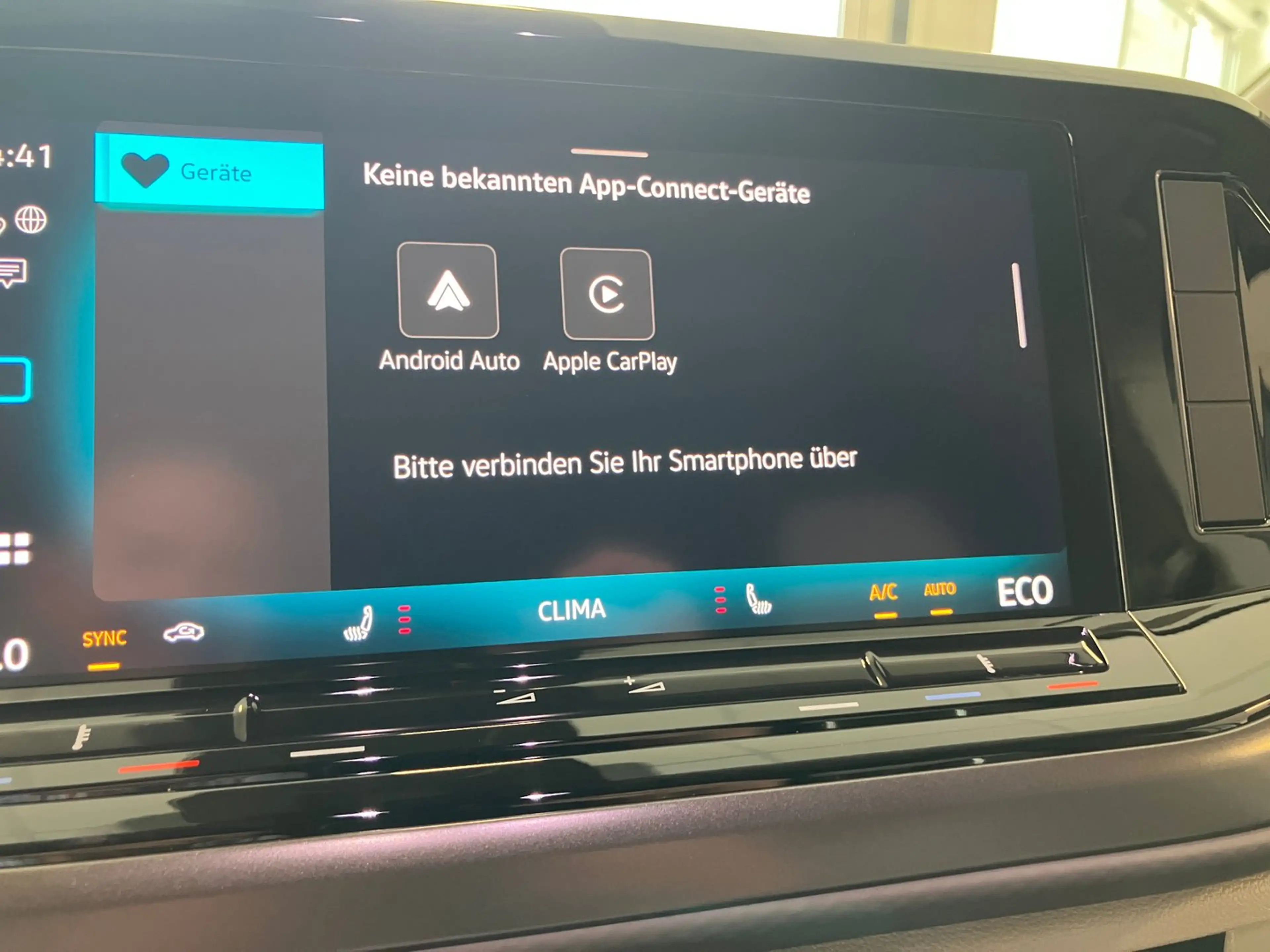 Volkswagen T7 California VW Multivan T7 California eHybrid 180 kW 4M — photo 12