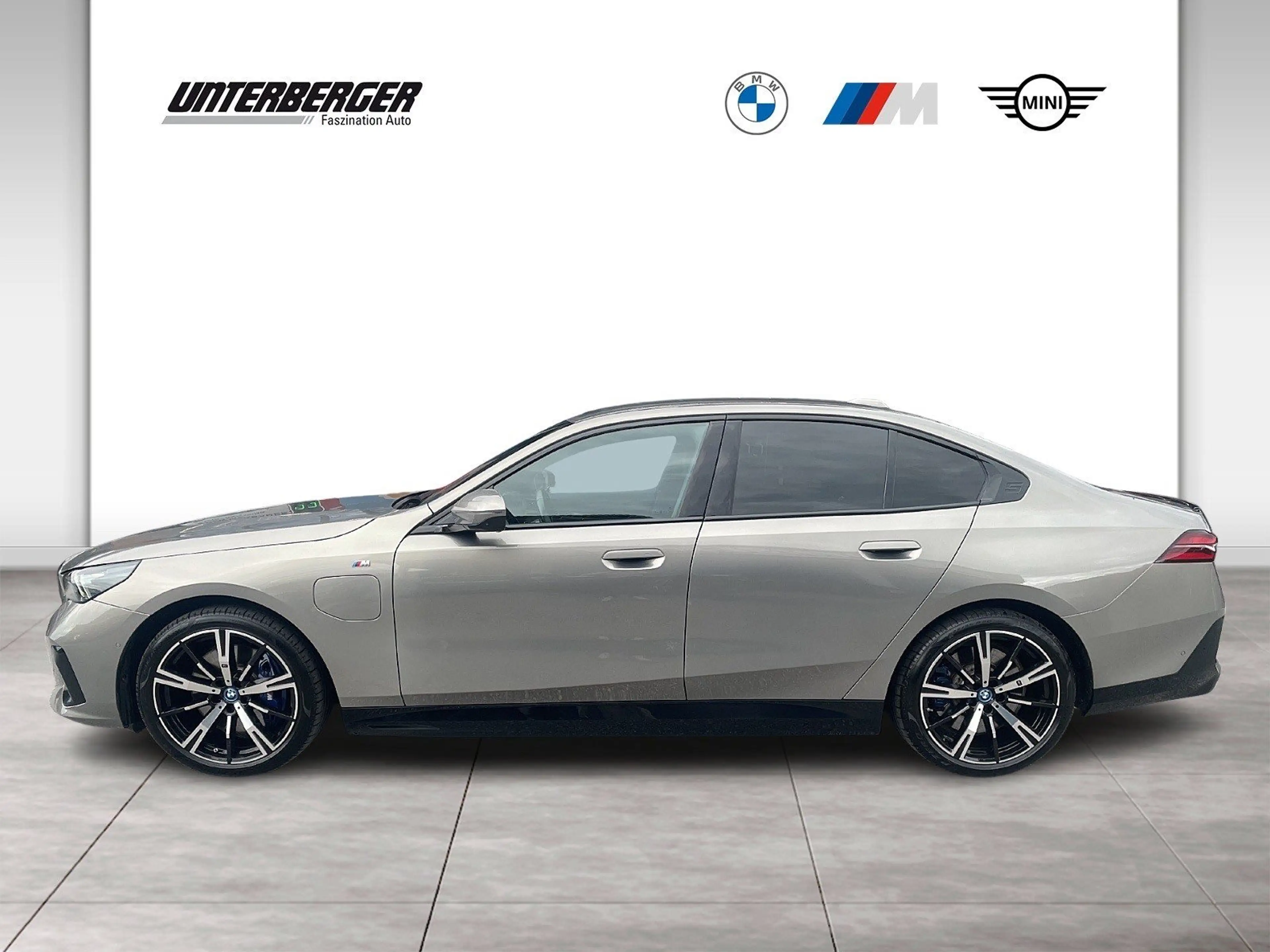 BMW 550 e xDrive Limousine G60 XB1 — photo 3