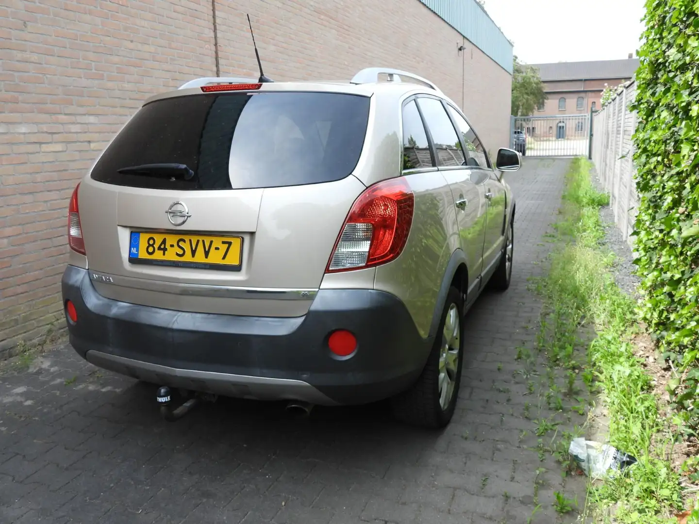 Opel Antara 2.4-16V Cosmo alleen export. LICHTE SCHADE LINKER Beige - 2