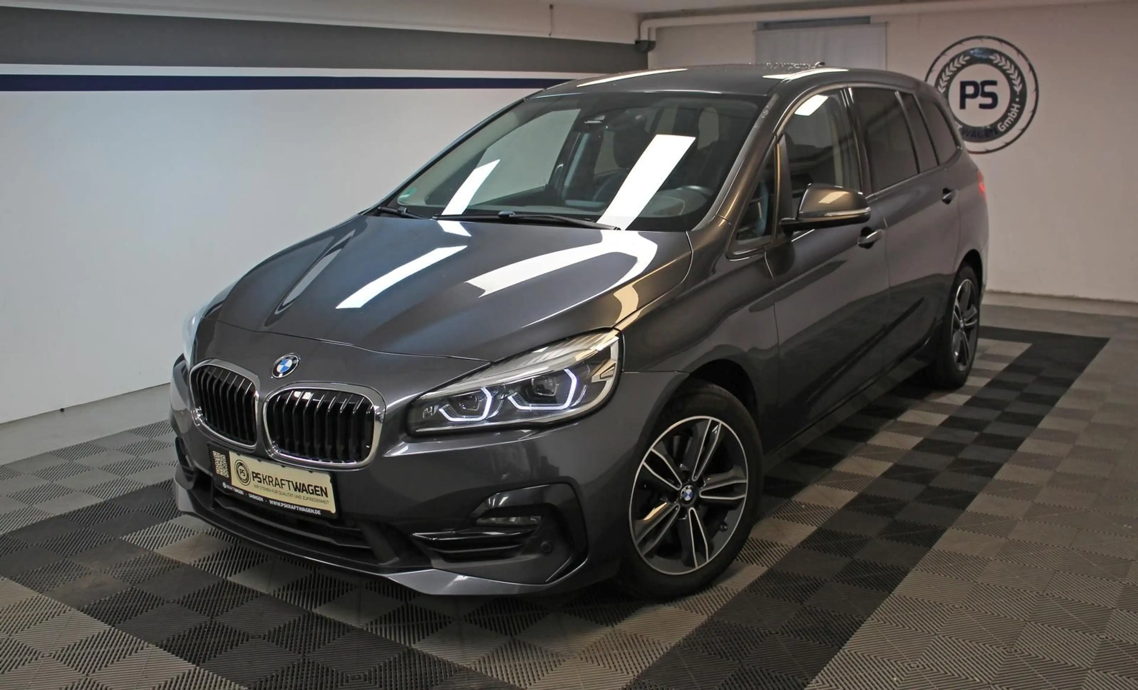 BMW 220 Aut *SPORT-LINE*KAMERA*AHK*ACC*