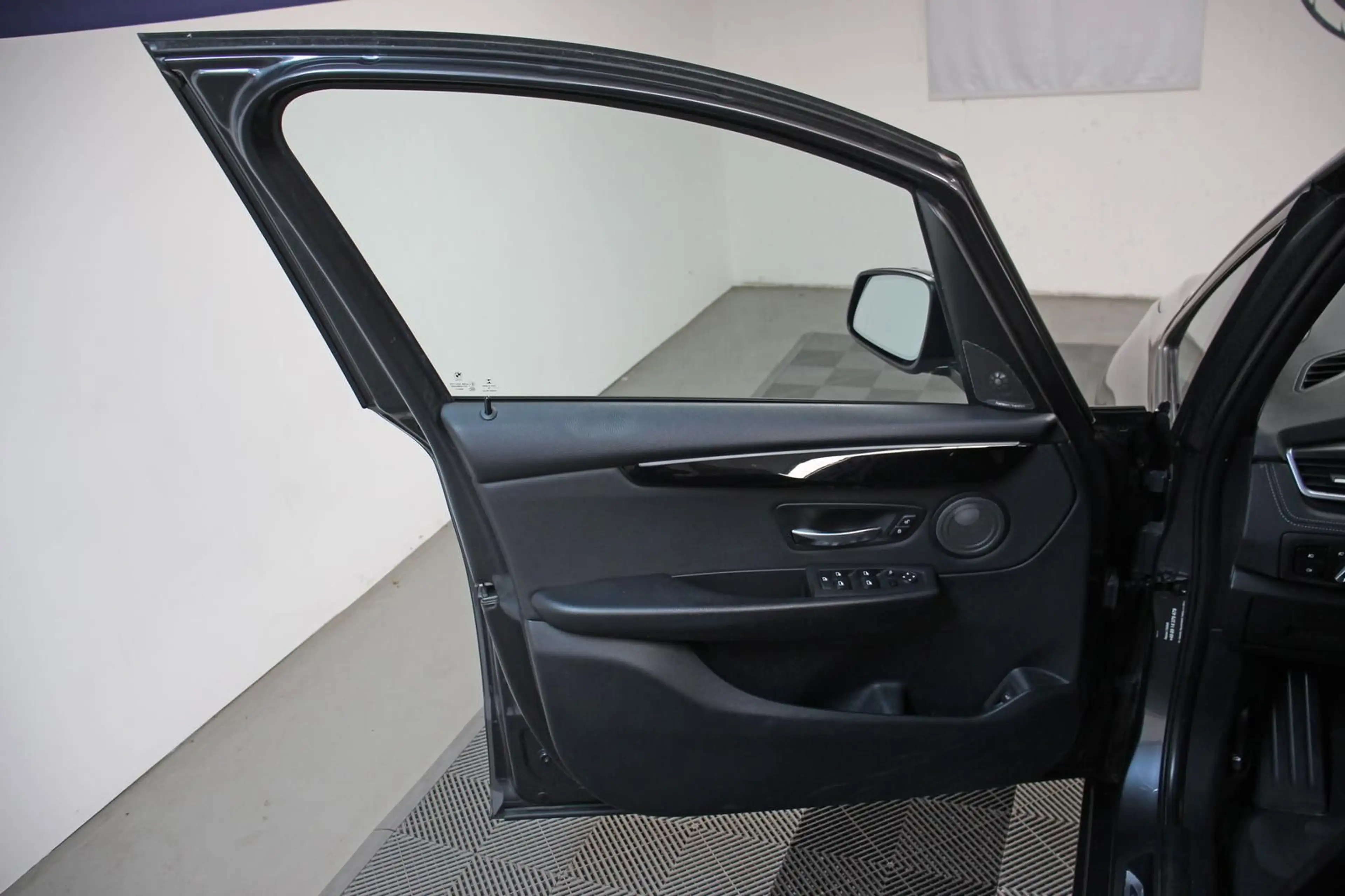 BMW 220 Aut *SPORT-LINE*KAMERA*AHK*ACC* — photo 9
