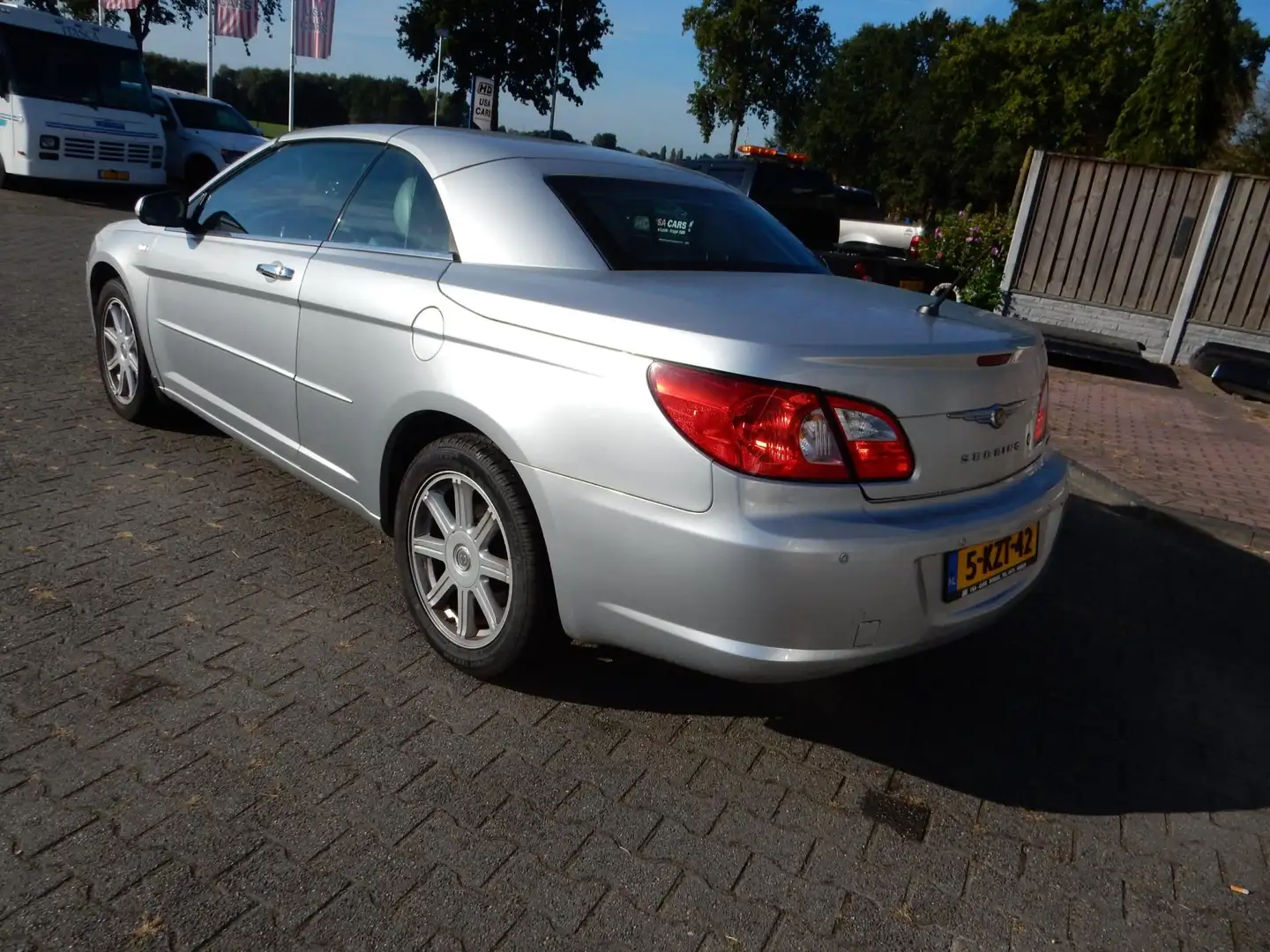 Chrysler Sebring Cabrio 2.7 Touring Business Edition Hardtop cabrio Grijs - 2