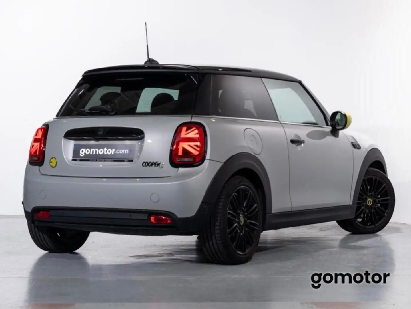 MINI Cooper SE - 2