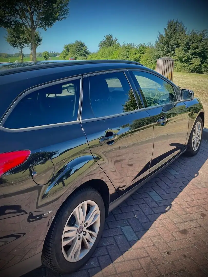 Ford Focus Focus Turnier 1.0 EcoBoost Start-Stopp-System SYNC Schwarz - 2
