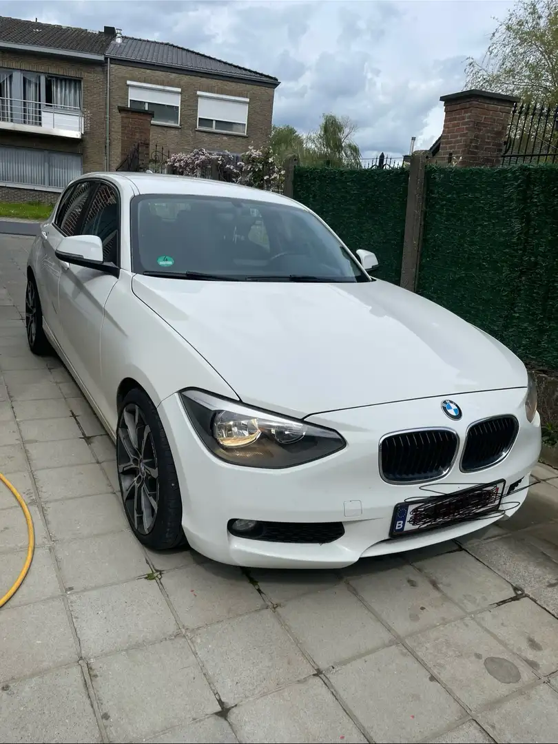BMW 114 114i Blanc - 2