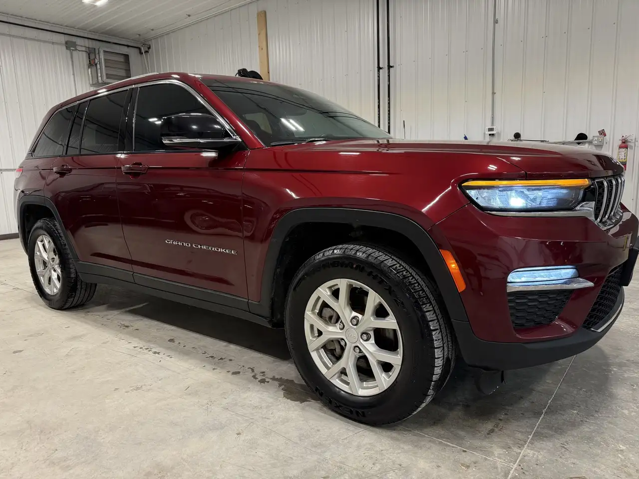 Jeep Grand Cherokee снимка Jeep Grand Cherokee