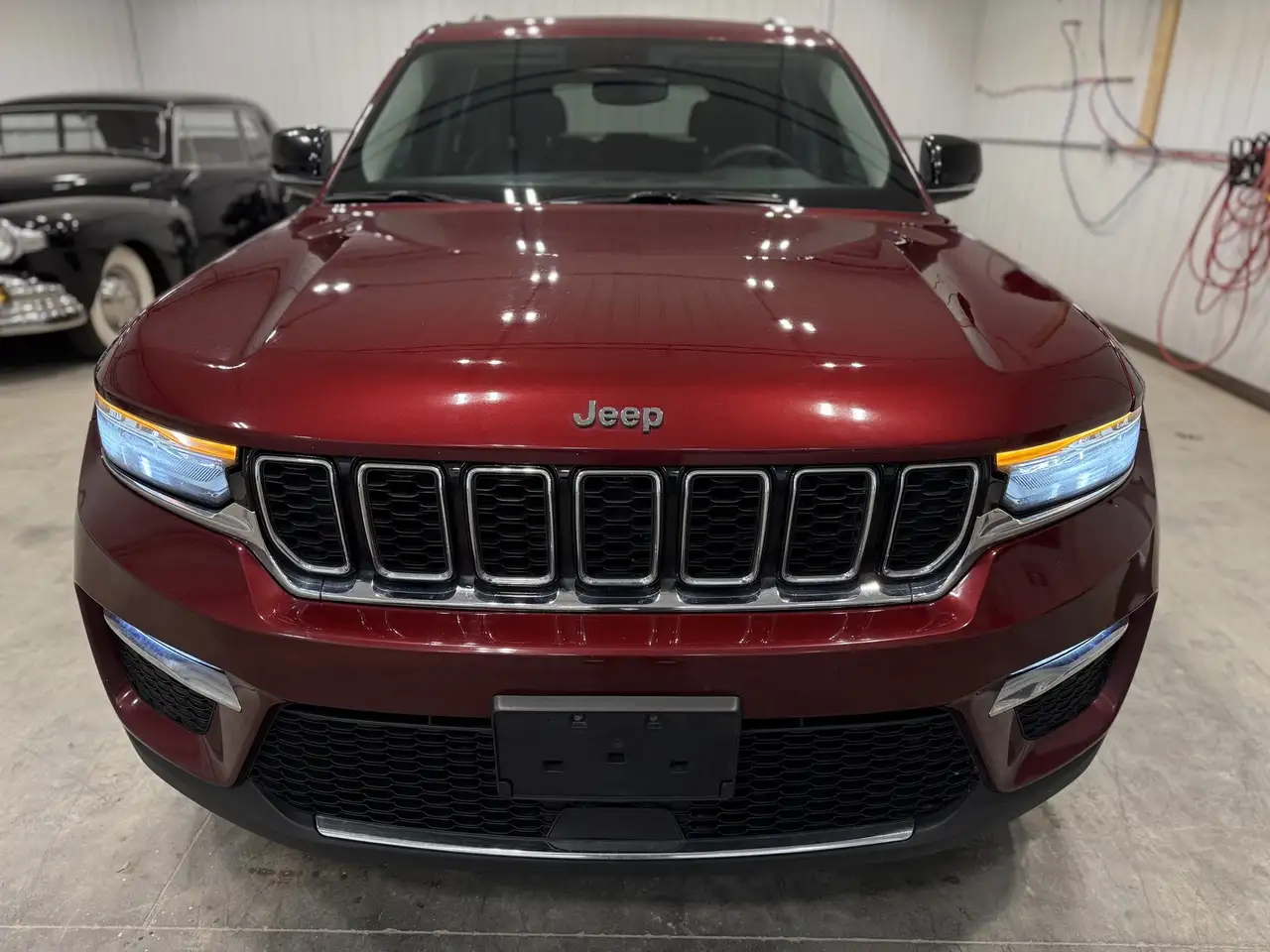 Jeep Grand Cherokee снимка Jeep Grand Cherokee