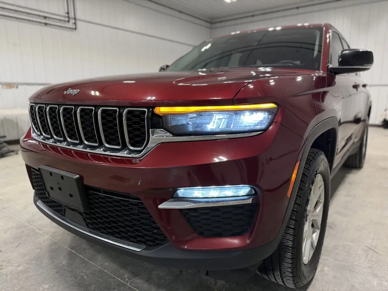 Jeep Grand Cherokee снимка Jeep Grand Cherokee