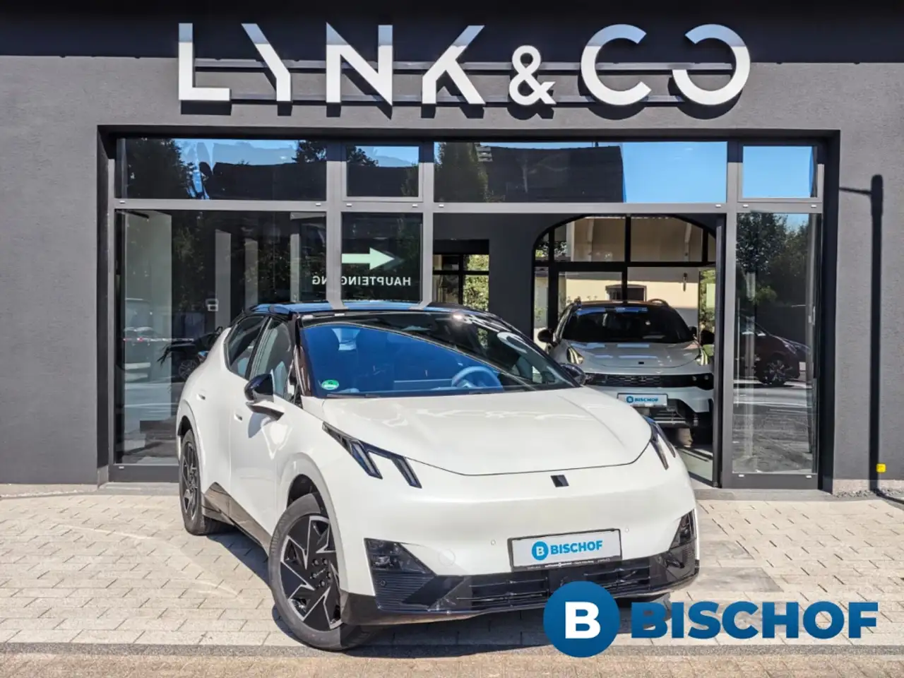 Lynk & Co 02