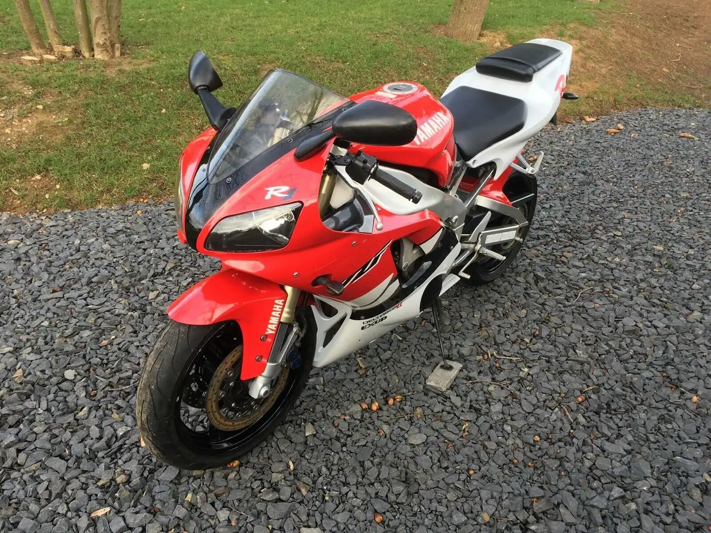 Yamaha YZF-R1 Roşu - 2