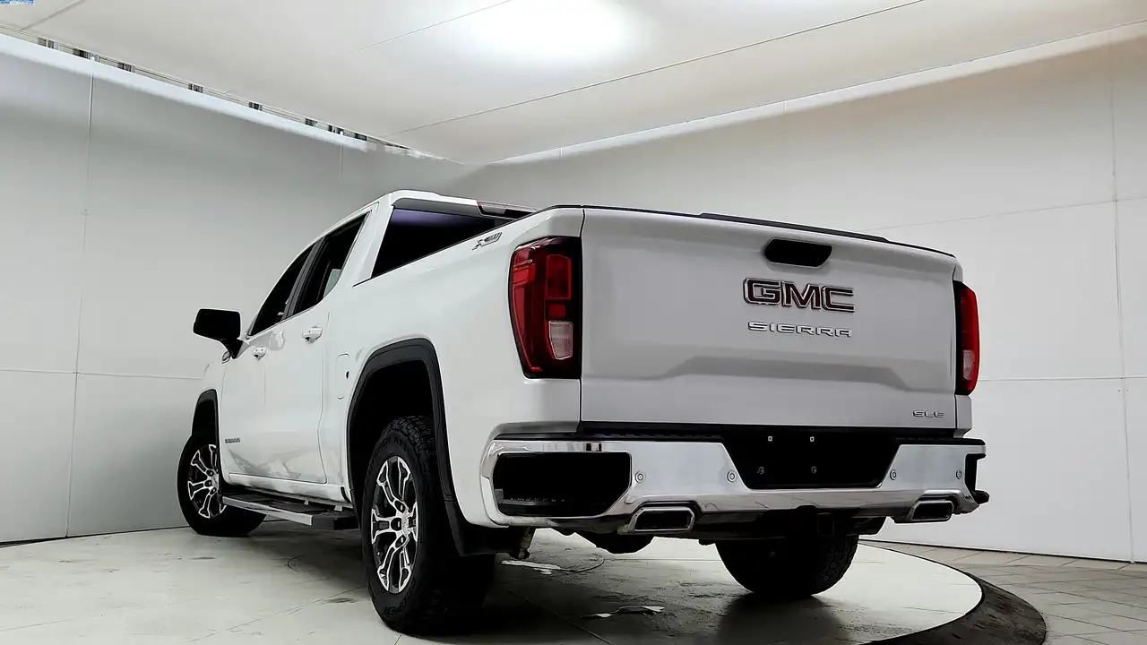 GMC Sierra 1500 снимка GMC Sierra 1500