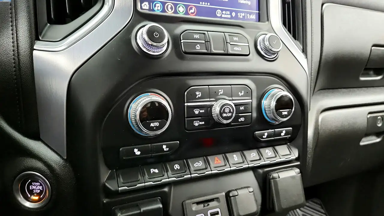 GMC Sierra 1500 снимка GMC Sierra 1500