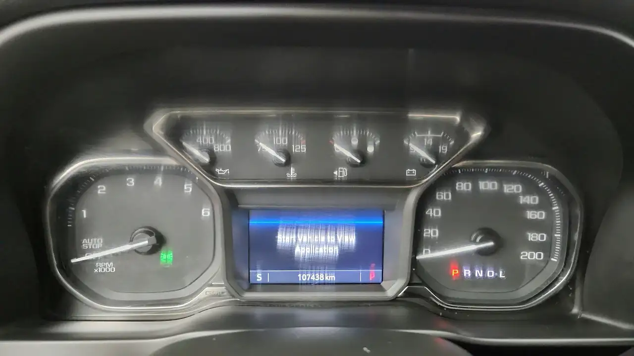 GMC Sierra 1500 снимка GMC Sierra 1500