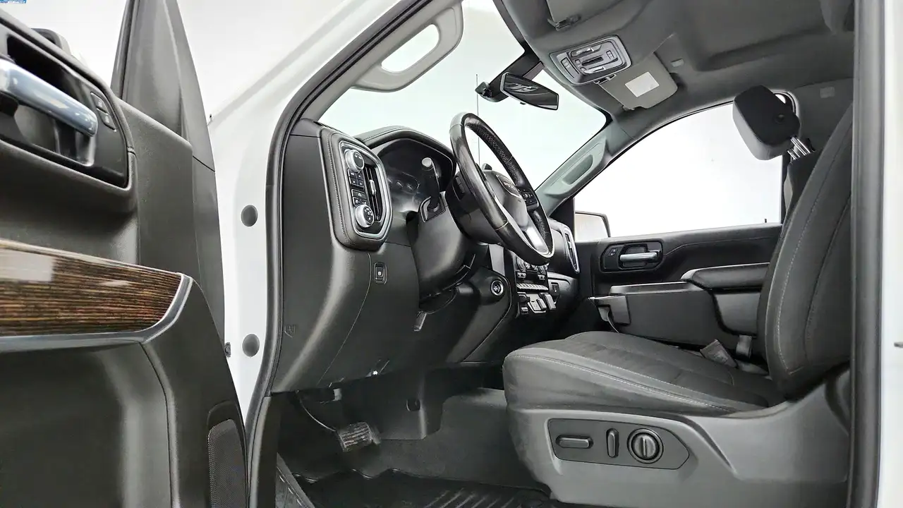 GMC Sierra 1500 снимка GMC Sierra 1500