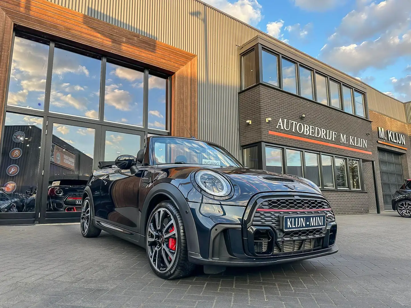 MINI John Cooper Works Cabrio Mini 2.0 JCW Pack F1 aut 231pk/Leer/Camera/HK/Vol Schwarz - 1