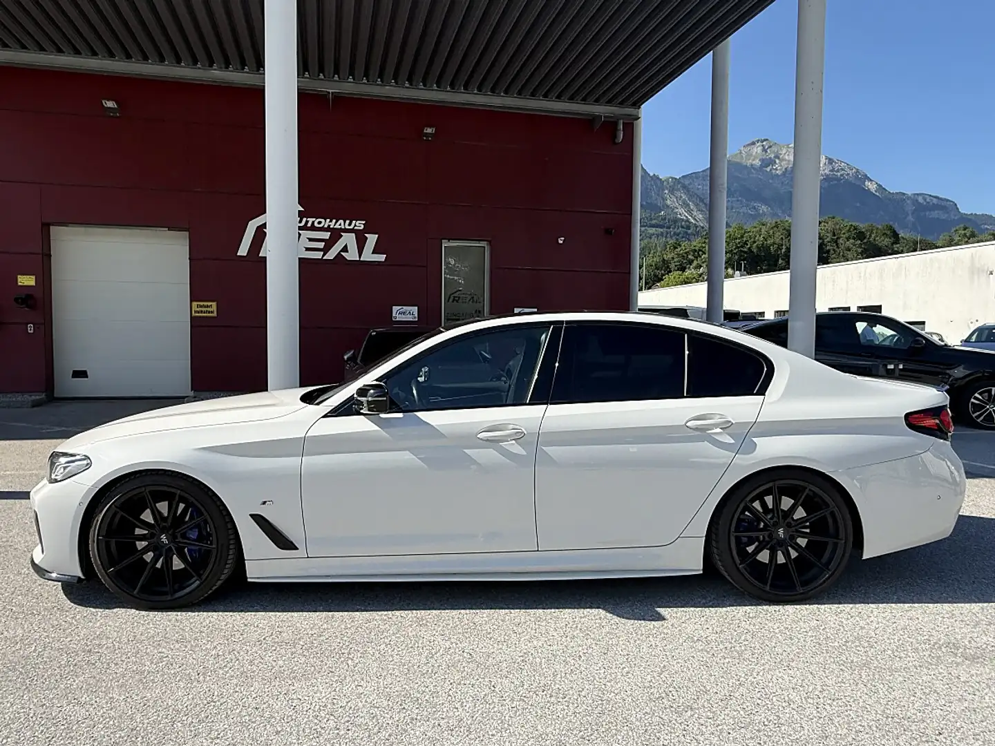BMW 540 i xDrive 48 V Aut. M-Paket / Vollaustatt. Weiß - 2