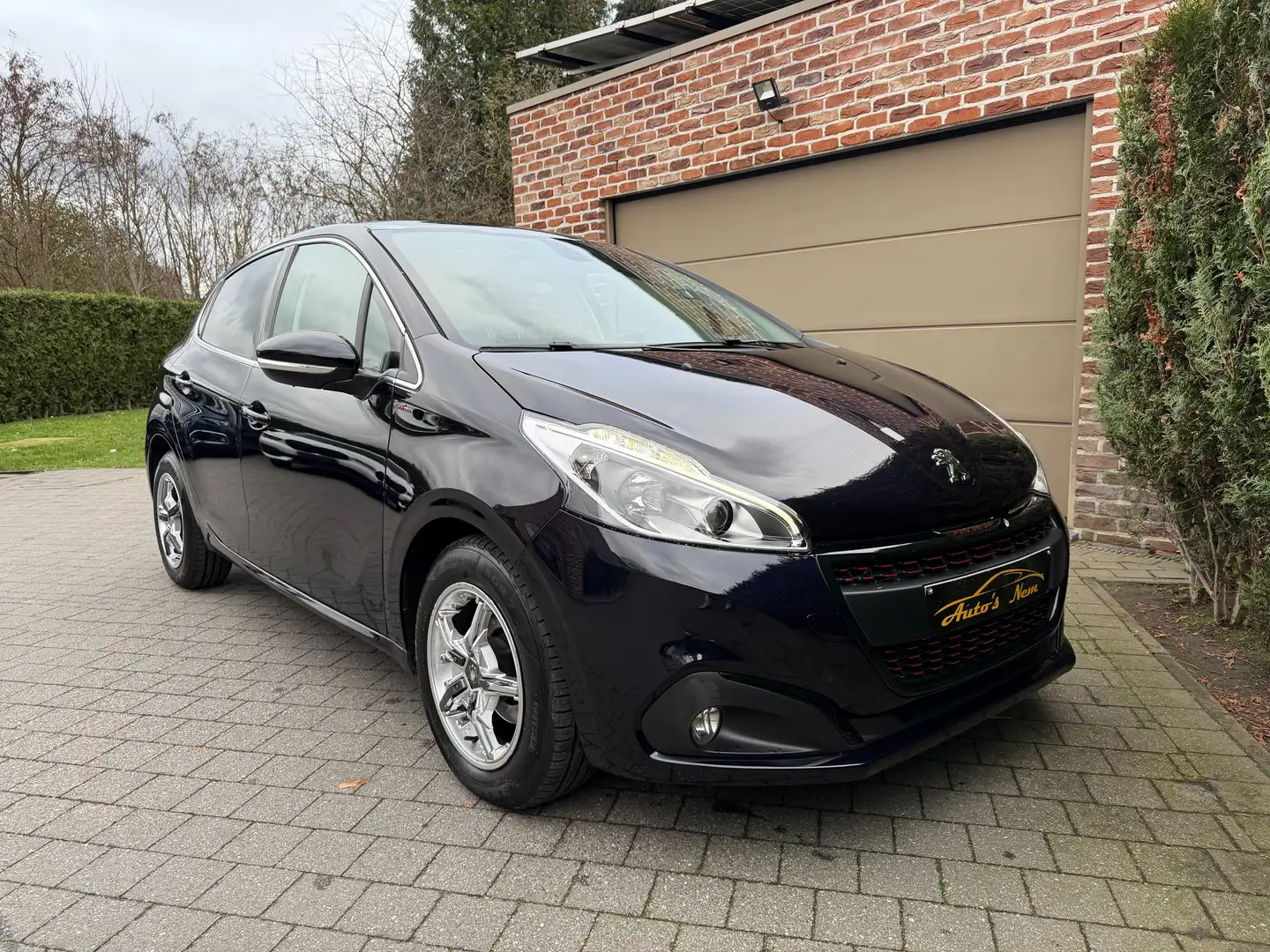 Peugeot 208 208 GT-Line EAT6,GARANTIE,NAVI,PANO,CRUISE,PDC Paars - 2