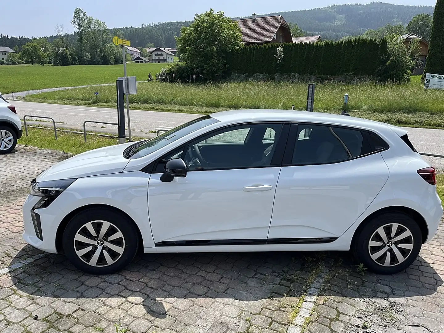 Mitsubishi Colt 1,0 MPI-T Invite Weiß - 2