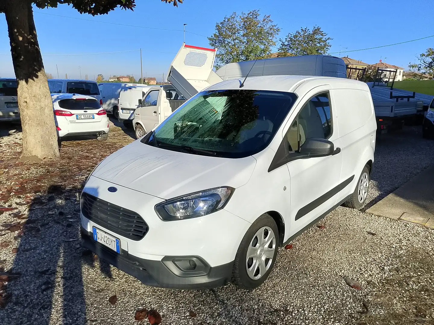 Ford Transit Courier 1.5 TDCi 75CV Van Trend Bianco - 2