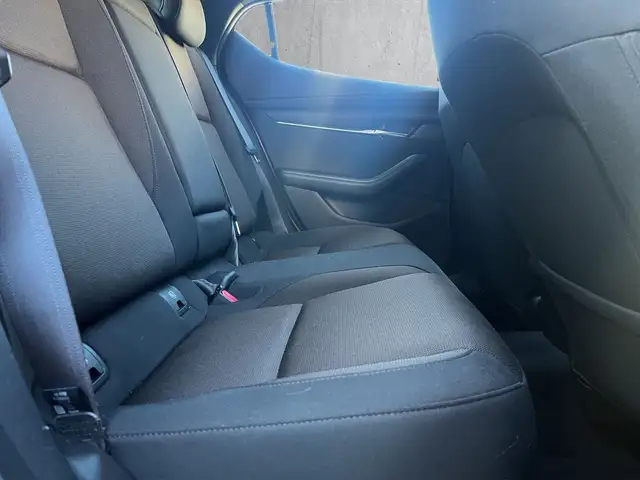Mazda Lim. view 11