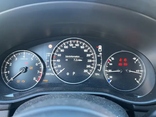 Mazda Lim. view 15