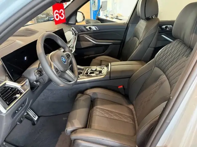 BMW X5 view 6