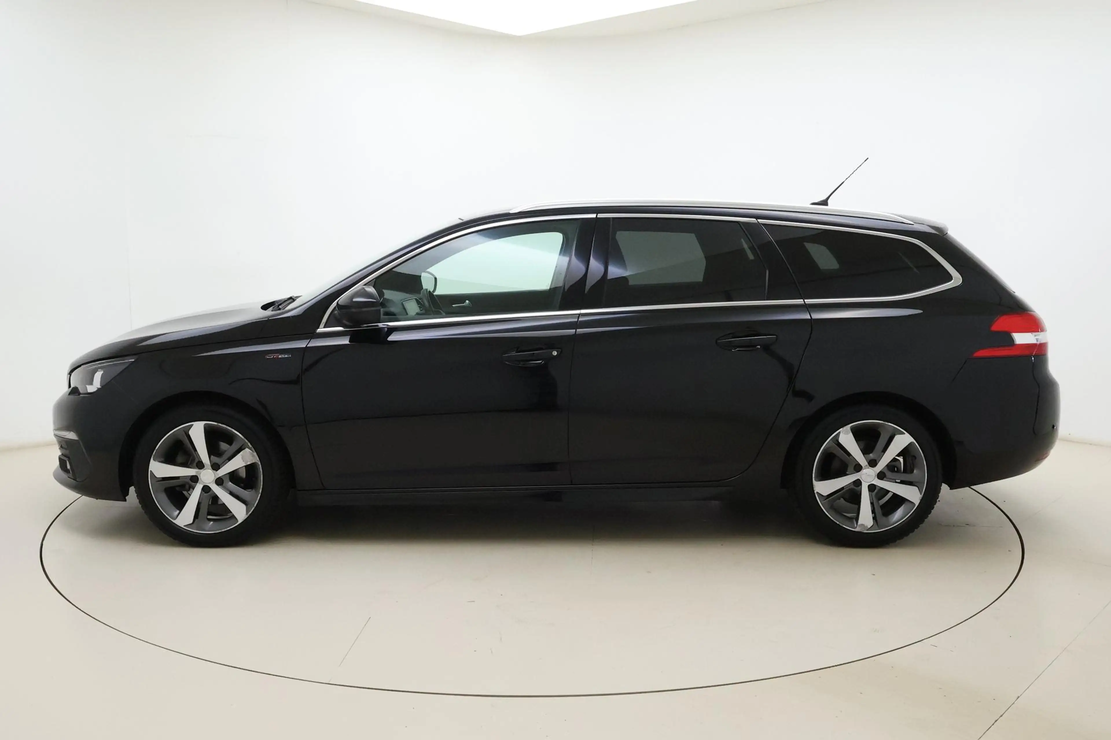 Peugeot 308 SW 1.2 Turbo GT-line 130 Pk | Trekhaak | Panorama — photo 6
