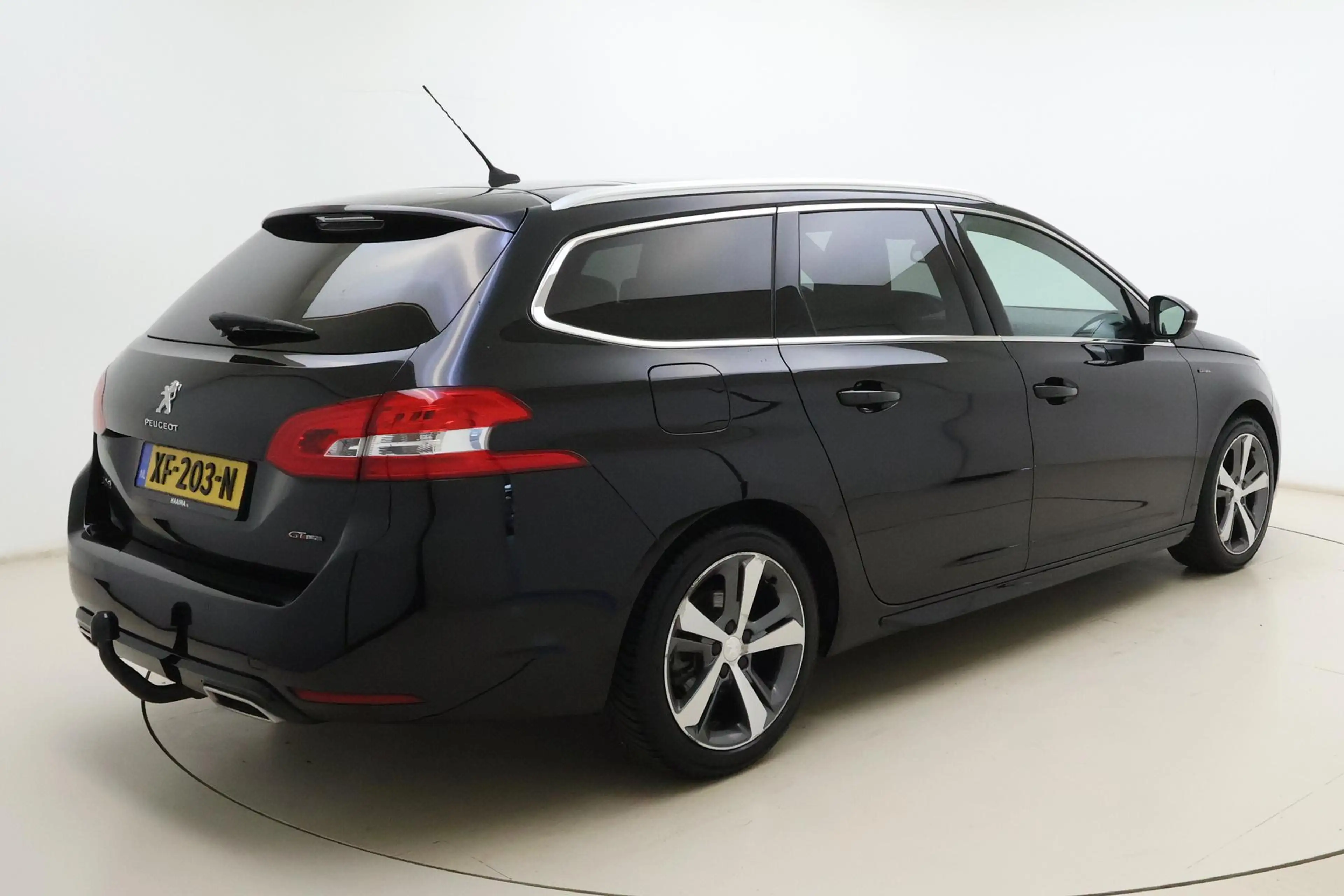 Peugeot 308 SW 1.2 Turbo GT-line 130 Pk | Trekhaak | Panorama — photo 2