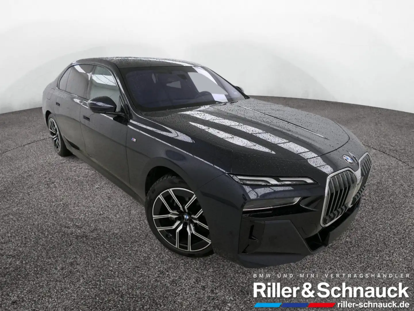 BMW 740 d xDrive M Sport AHK+PANO-SKY+STANDHZG Schwarz - 2