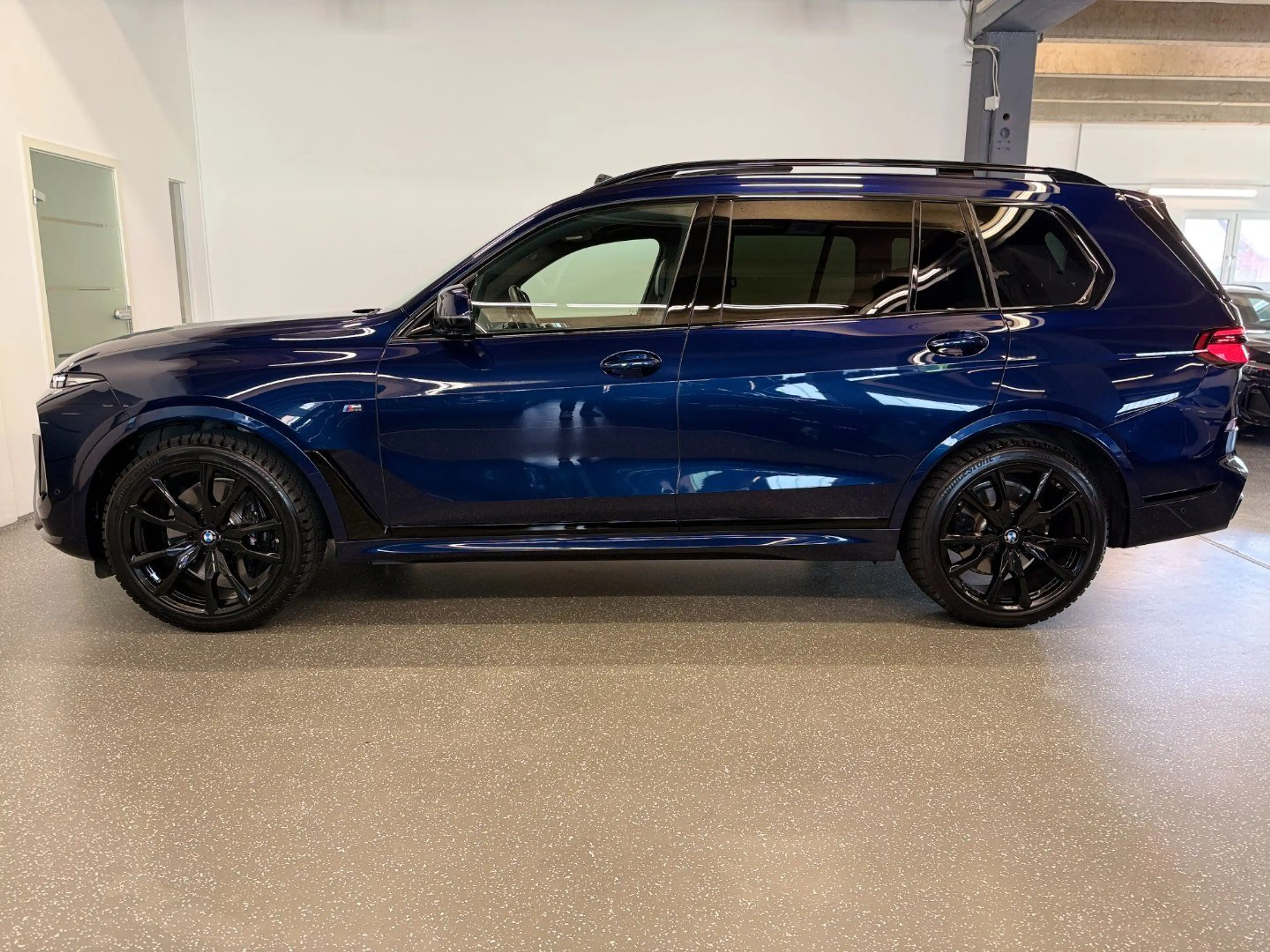 BMW X7 xDrive 40d *LUFT*LASER*7-SITZER*PANO*HUD*H&K* — photo 8