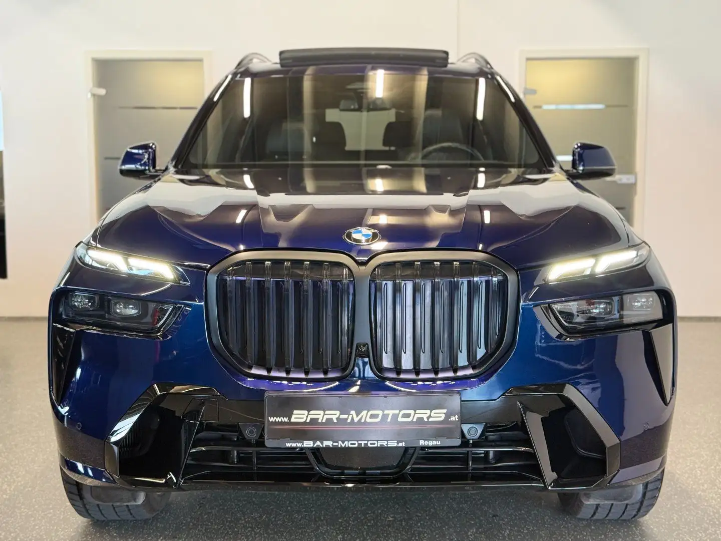 BMW X7 xDrive 40d INDIVIDUAL*LUFT*LASER*7-SITZER*PANO*HU Blau - 2