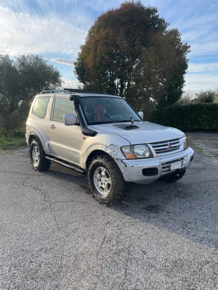 Mitsubishi Pajero 3p 3.2 tdi 16v di-d GLX, foto 2