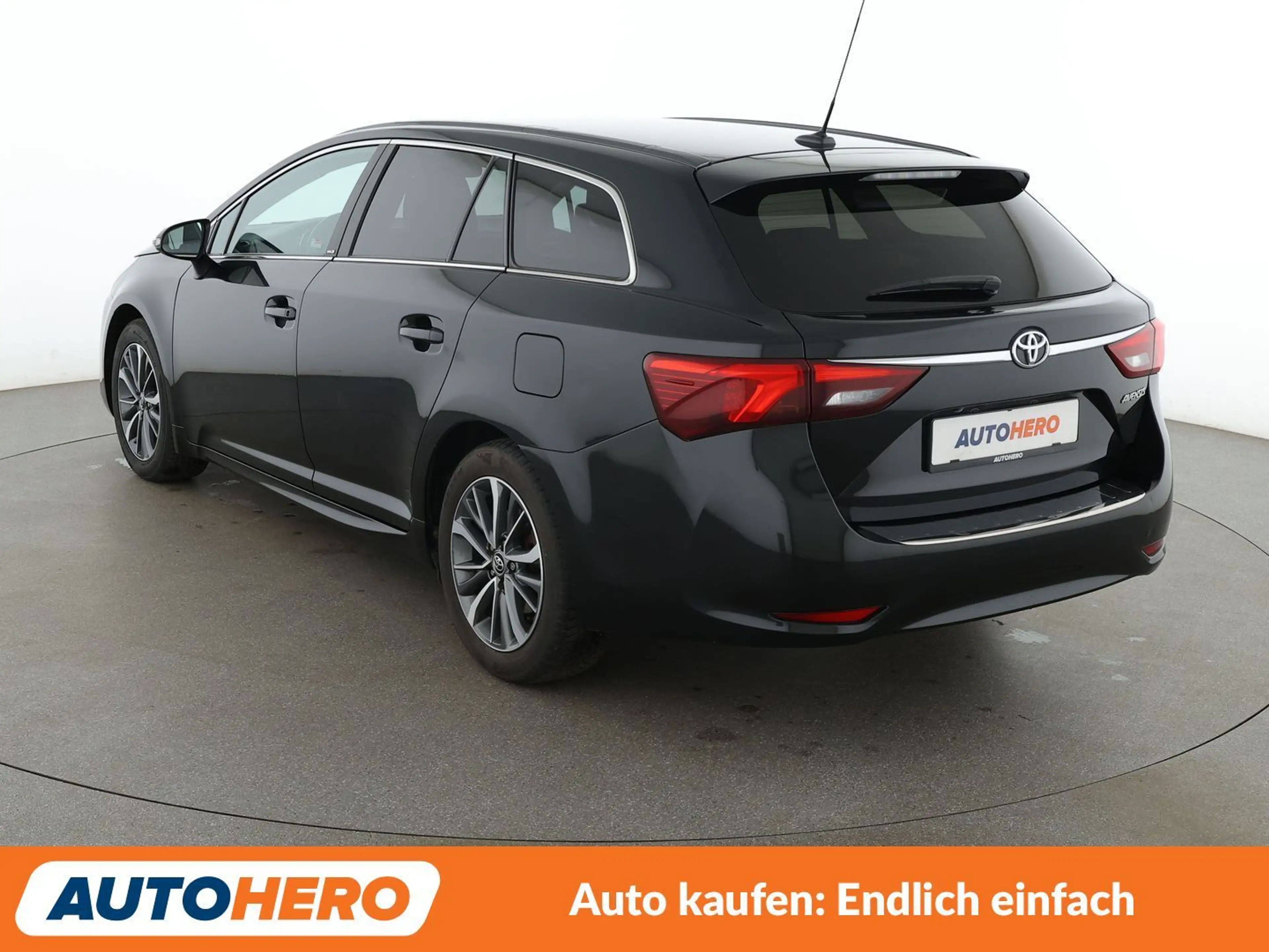 Toyota Avensis 1.8 Edition-S+*NAVI*TEMPO*CAM*SHZ*LIM*KLIMA* — photo 4