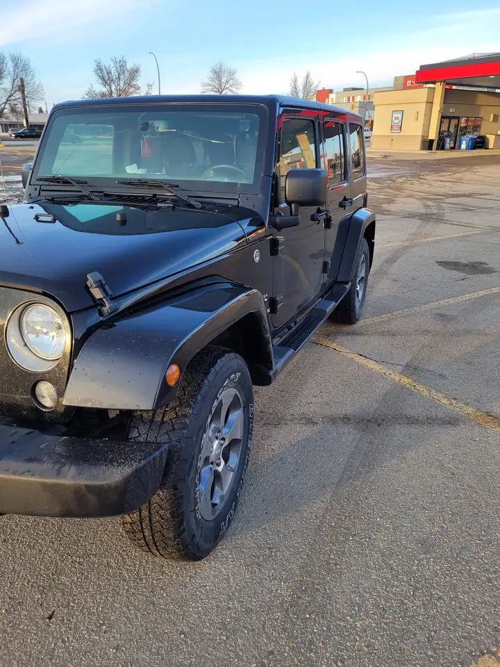 Jeep Wrangler photo Jeep Wrangler