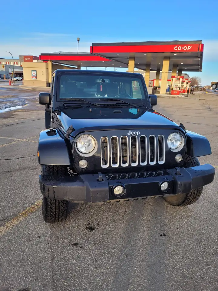 Jeep Wrangler photo Jeep Wrangler