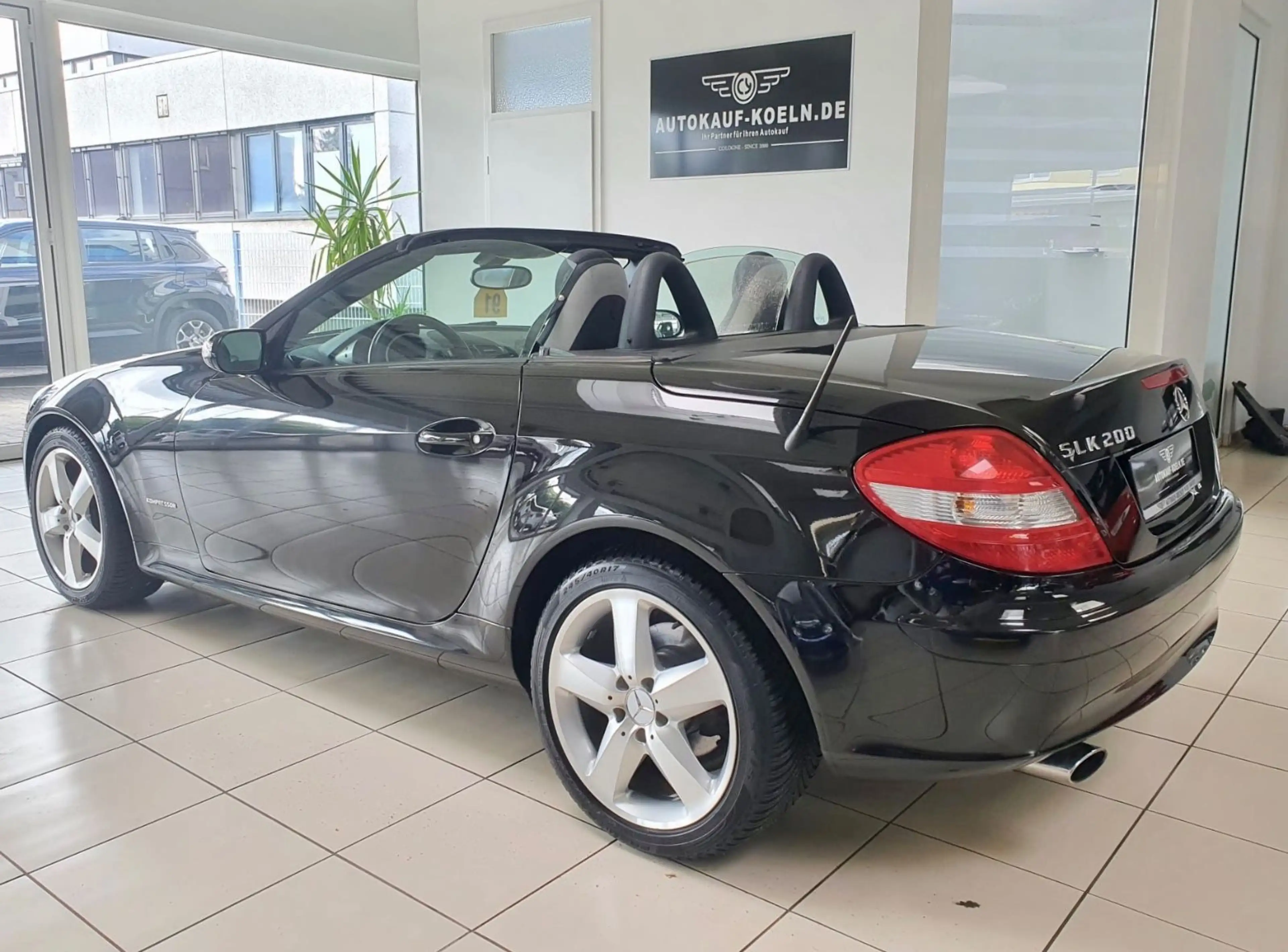 Mercedes-Benz SLK 200 Kompressor/Automatik/Navi/Leder — photo 2