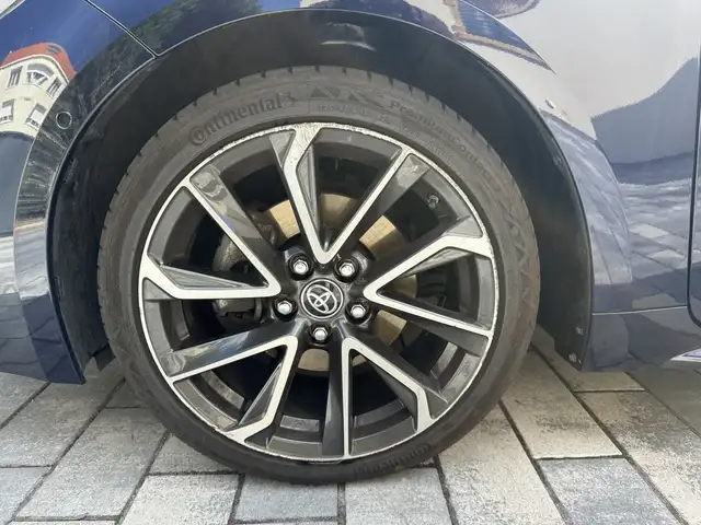 Toyota Corolla view 16