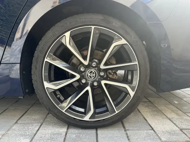 Toyota Corolla view 8
