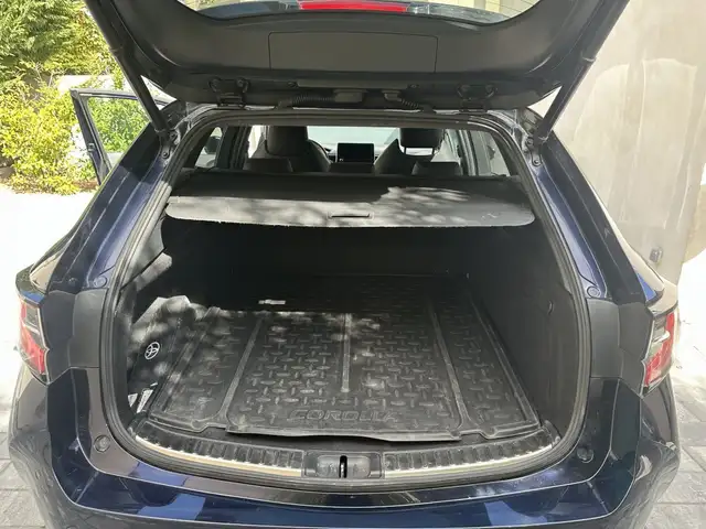 Toyota Corolla view 15
