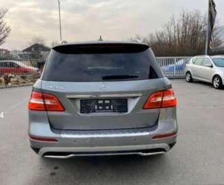 BlueTEC 4MATIC 7G-TRONIC Edition 1