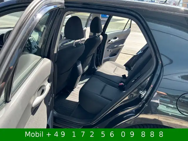 Toyota Auris view 12