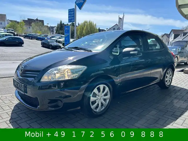 2012 Toyota Auris in Black for sale
