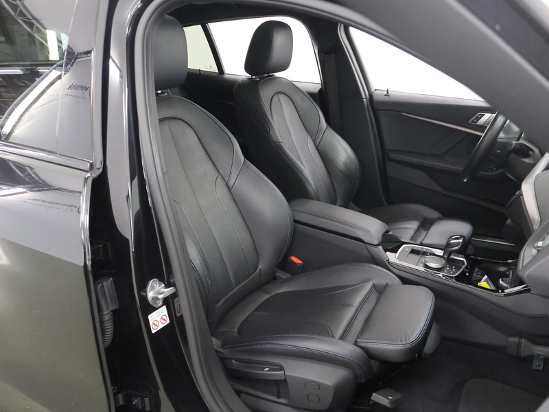 BMW 118 1-serie 118i High Executive Edition | M-Pakket | P — photo 10