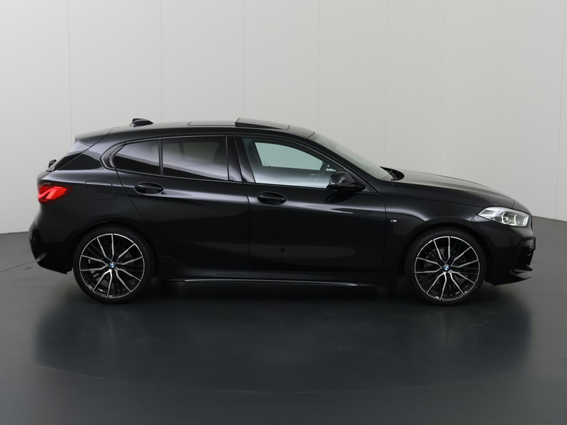 BMW 118 1-serie 118i High Executive Edition | M-Pakket | P — photo 6